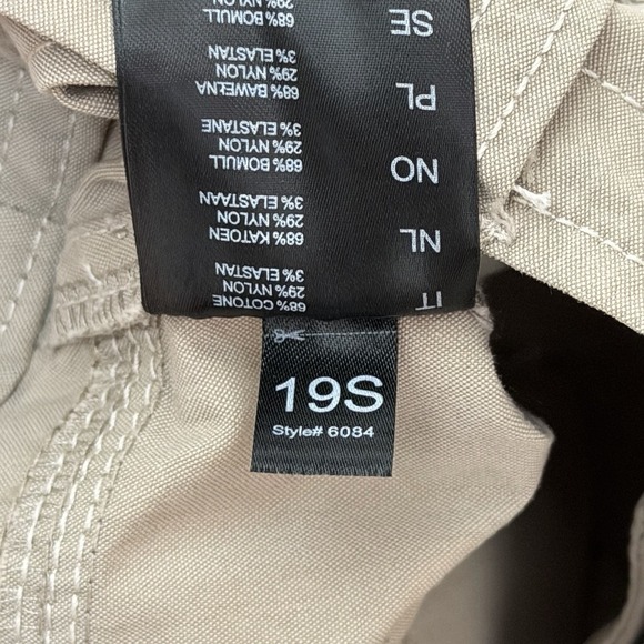 KUHL‎ Womens SPLASH 10'' Cargo UPF 50 Hiking Shorts Size 8 Gray Outdoor Gorpcore - Picture 8 of 8